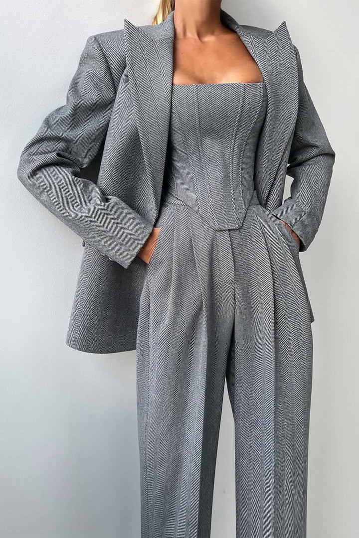 Hannah | Three-piece set with double-breasted blazer