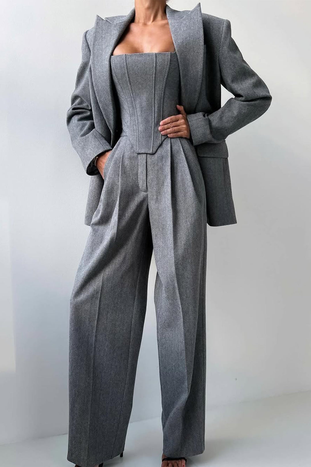 Hannah | Three-piece set with double-breasted blazer